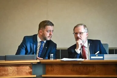 politici diskuse